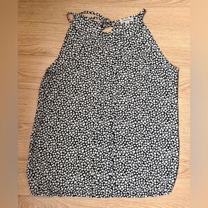 3/$30 - SMART SET Black and White Hearts Sleeveless Blouse